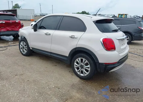 2016 Fiat 500X Easy из США, поврежденный, VIN ZFBCFYBT2GP495999